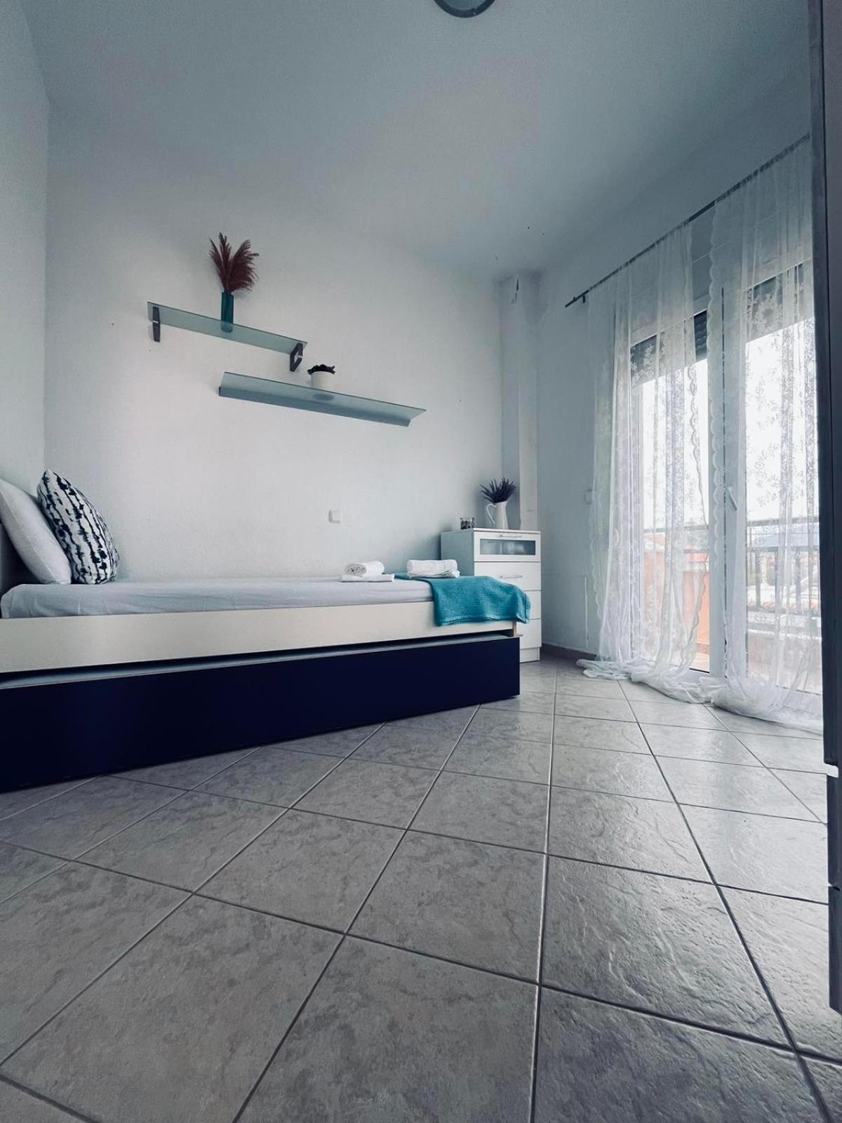 וראסנה Ocean View Apartments מראה חיצוני תמונה