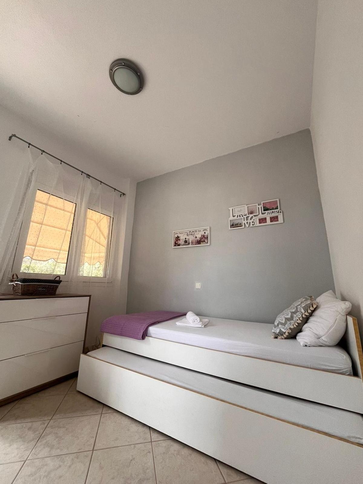 וראסנה Ocean View Apartments מראה חיצוני תמונה